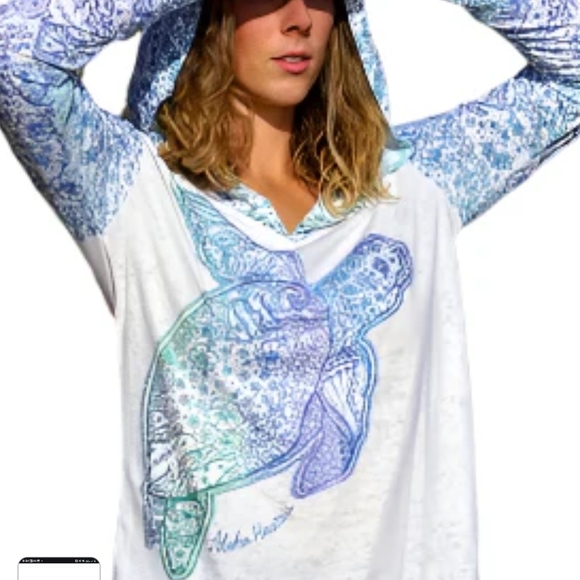 kai wahine design Other - Artistic Blue and White Turtle Swim Coverup